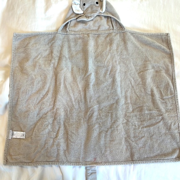 Elegant baby gray elephant hooded baby towel - Picture 2 of 4